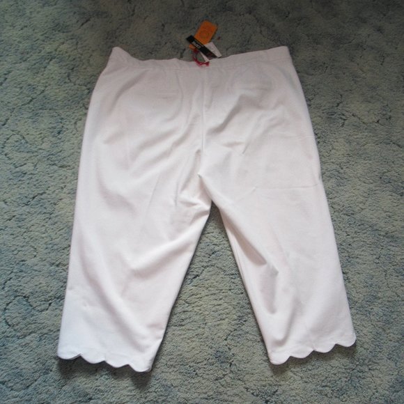NWT Ruby rd comfort waist band scallop hem Capri - Picture 6 of 14